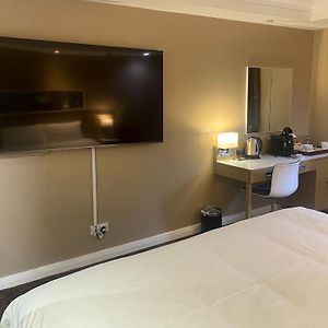 Executive King Room